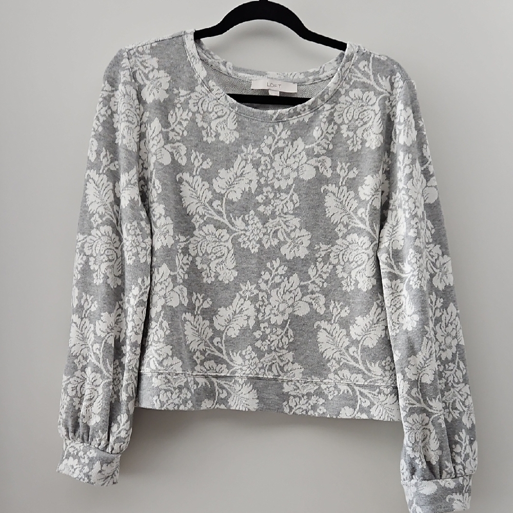 LOFT Women's Damask Top in Gray and White Floral Romantic Pattern